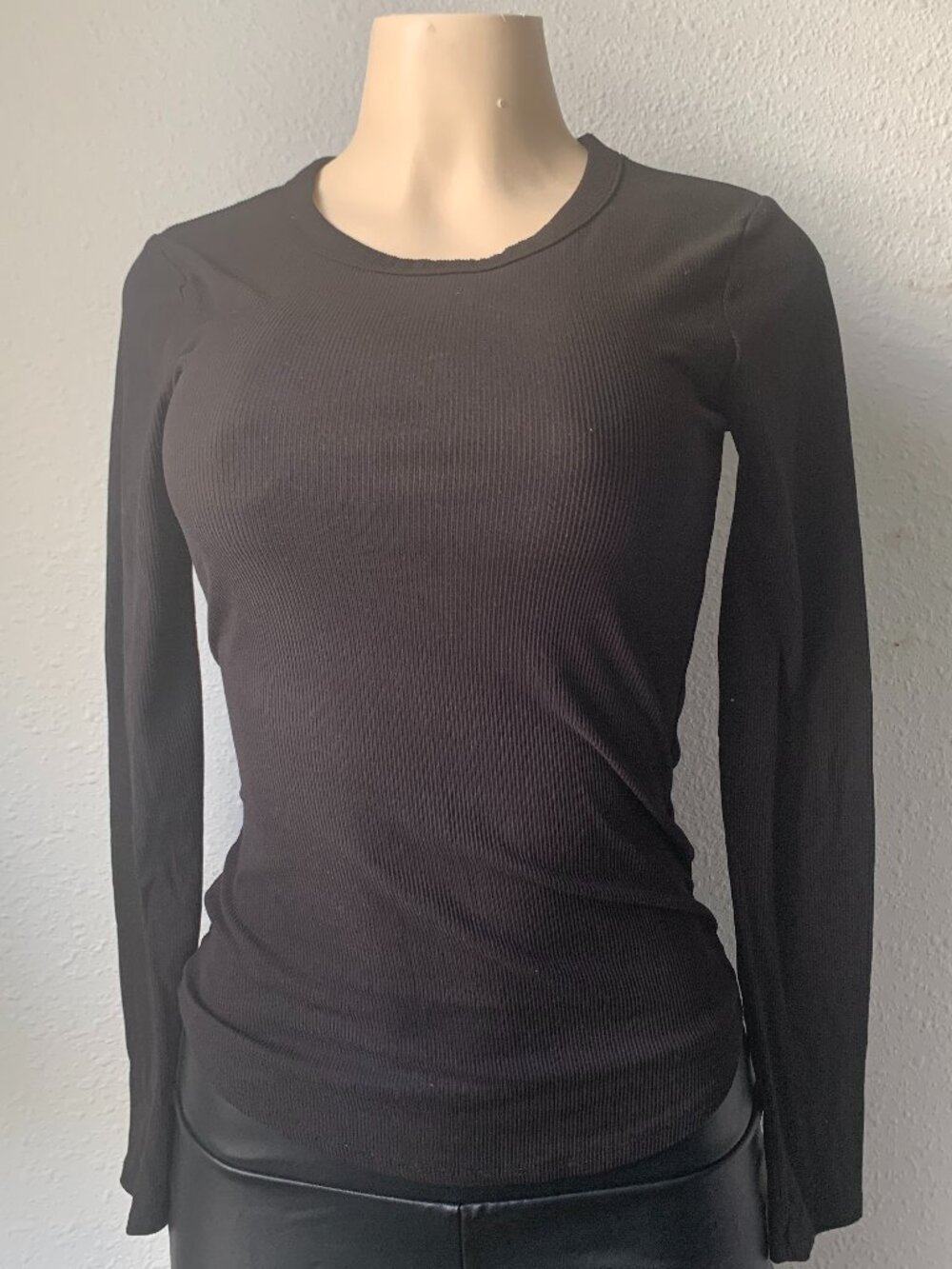 No Boundaries Ribbed Long Sleeve Shirt Womens XS Solid Black Crewneck Stretch